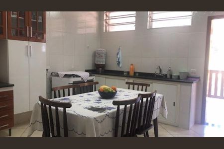 Casa à venda com 3 quartos, 250m² em Parque da Represa, Jundiaí