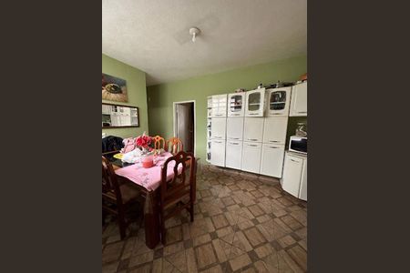 Casa à venda com 5 quartos, 300m² em Vila Rio Branco, Jundiaí