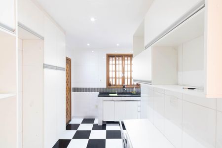 Casa para alugar com 100m², 3 quartos e sem vagaCozinha e Área de Serviço