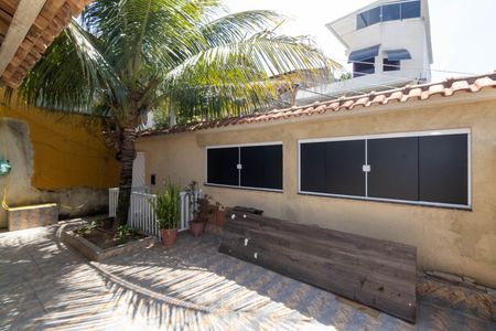Casa para alugar com 100m², 3 quartos e sem vagaÁrea externa