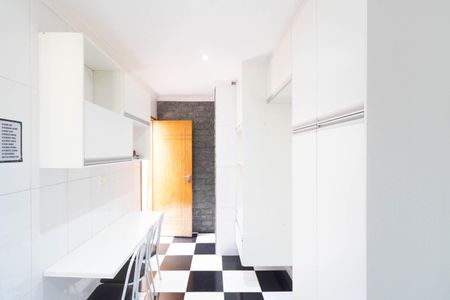 Casa para alugar com 100m², 3 quartos e sem vagaCozinha e Área de Serviço