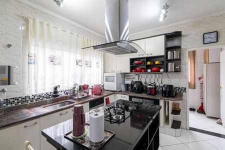 Casa para alugar com 200m², 3 quartos e 2 vagasCozinha