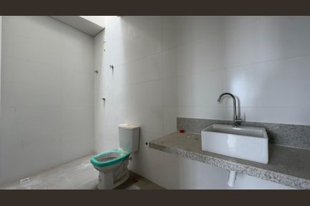 Casa à venda com 146m², 3 quartos e 4 vagasBanheiro
