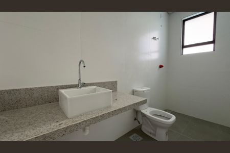 Casa à venda com 146m², 3 quartos e 4 vagasBanheiro