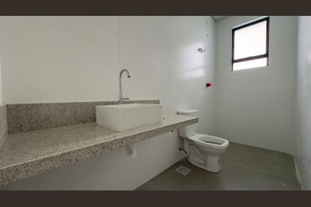 Casa à venda com 146m², 3 quartos e 4 vagasBanheiro