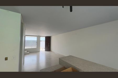 Casa à venda com 146m², 3 quartos e 4 vagasSala