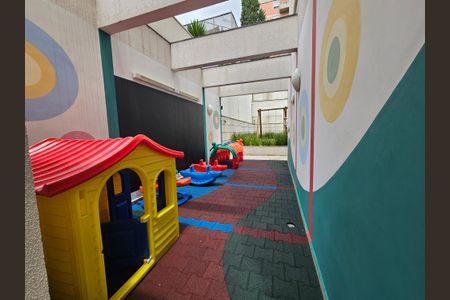 Apartamento à venda com 177m², 2 quartos e 3 vagasÁrea comum - Playground