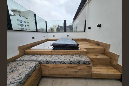 Apartamento à venda com 177m², 2 quartos e 3 vagasJacuzzi