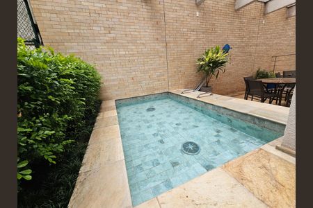 Apartamento à venda com 177m², 2 quartos e 3 vagasÁrea comum - Piscina