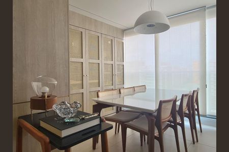 Apartamento à venda com 2 quartos, 64m² em Indianópolis, São Paulo