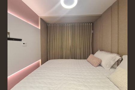 Apartamento à venda com 64m², 2 quartos e 1 vaga