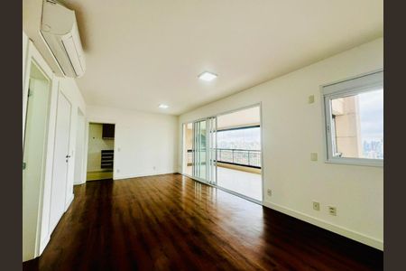 Apartamento à venda com 3 quartos, 136m² em Vila Olímpia, São Paulo