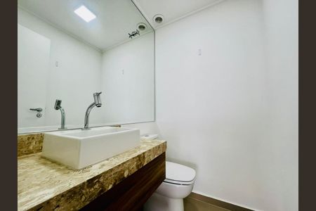 Apartamento à venda com 3 quartos, 136m² em Vila Olímpia, São Paulo