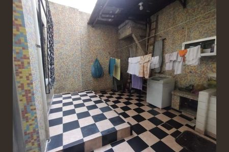 Casa à venda com 66m², 2 quartos e sem vaga