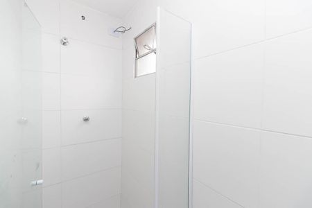 Banheiro Social de kitnet/studio para alugar com 1 quarto, 18m² em Vila Maria Baixa, São Paulo