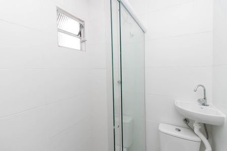 Banheiro Social de kitnet/studio para alugar com 1 quarto, 18m² em Vila Maria Baixa, São Paulo