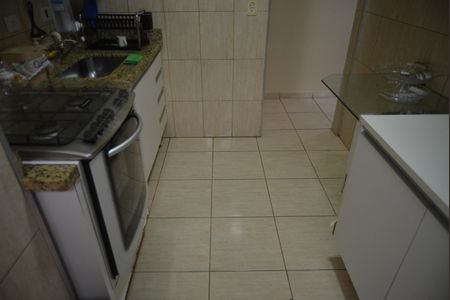 Apartamento à venda com 60m², 2 quartos e 2 vagasCozinha