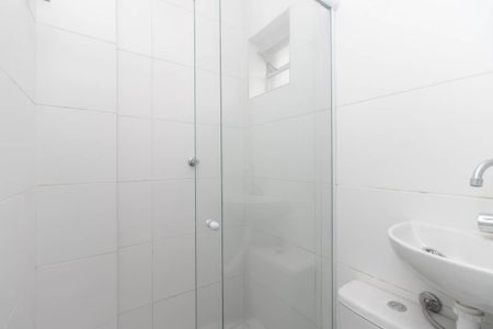 Banheiro Social de kitnet/studio para alugar com 1 quarto, 18m² em Vila Maria Baixa, São Paulo