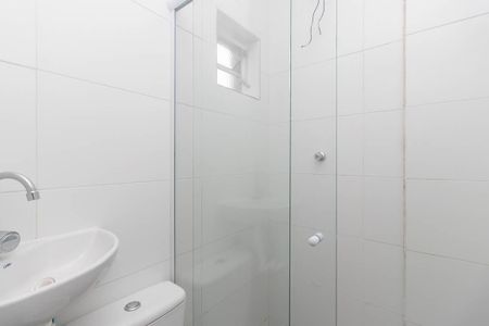 Banheiro de kitnet/studio para alugar com 1 quarto, 18m² em Vila Maria Baixa, São Paulo