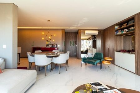 Apartamento à venda com 2 quartos, 103m² em Itaim Bibi, São Paulo