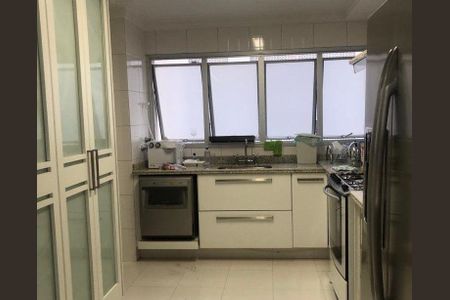 Apartamento à venda com 4 quartos, 197m² em Itaim Bibi, São Paulo