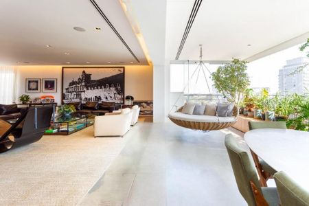Apartamento à venda com 3 quartos, 390m² em Itaim Bibi, São Paulo