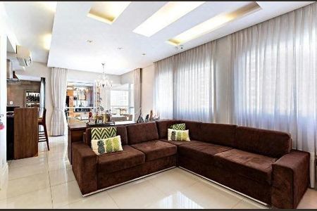 Apartamento à venda com 3 quartos, 132m² em Vila Olímpia, São Paulo