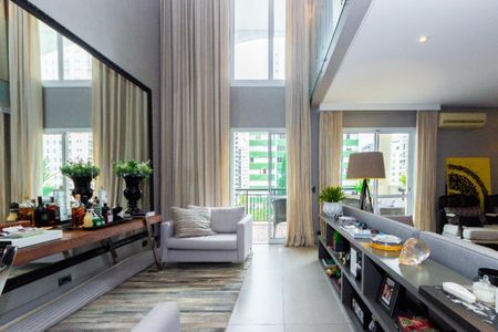 Apartamento à venda com 2 quartos, 163m² em Moema, São Paulo