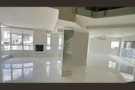 Apartamento à venda com 4 quartos, 280m² em Vila Nova Conceição, São Paulo