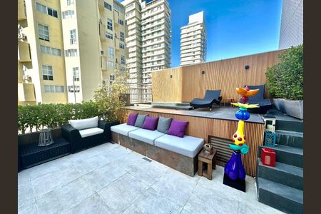 Apartamento à venda com 2 quartos, 213m² em Moema, São Paulo
