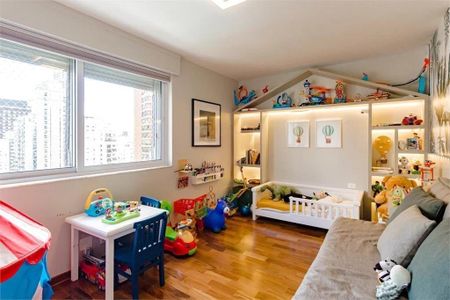 Apartamento à venda com 210m², 3 quartos e 3 vagas