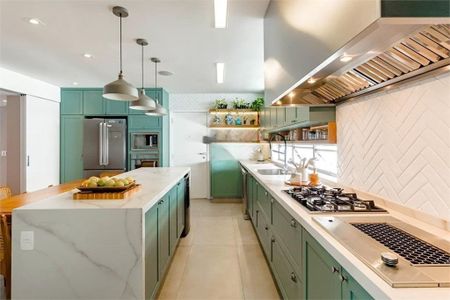 Apartamento à venda com 210m², 3 quartos e 3 vagas