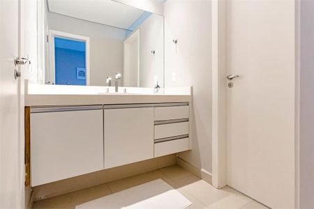 Apartamento à venda com 210m², 3 quartos e 3 vagas