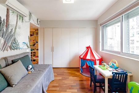 Apartamento à venda com 210m², 3 quartos e 3 vagas