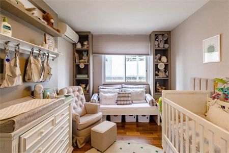 Apartamento à venda com 210m², 3 quartos e 3 vagas