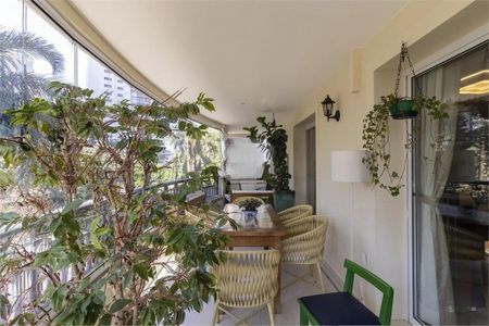 Apartamento à venda com 250m², 4 quartos e 5 vagas