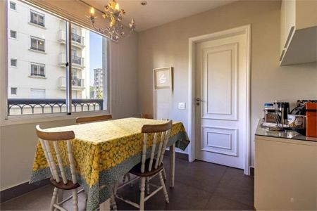 Apartamento à venda com 4 quartos, 250m² em Indianópolis, São Paulo