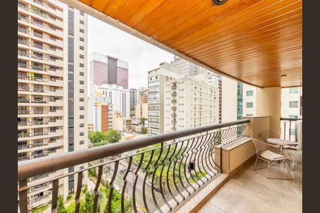 Apartamento à venda com 156m², 3 quartos e 3 vagas