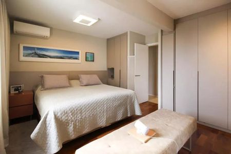 Apartamento à venda com 6 quartos, 234m² em Moema, São Paulo