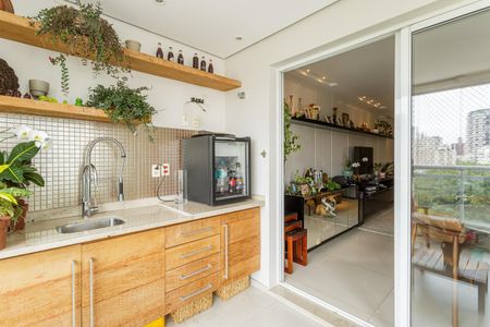 Varanda de apartamento à venda com 3 quartos, 154m² em Vila Olímpia, São Paulo