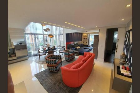 Apartamento à venda com 1 quarto, 157m² em Vila Nova Conceição, São Paulo