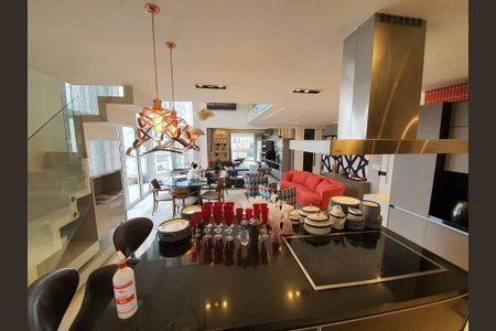 Apartamento à venda com 1 quarto, 157m² em Vila Nova Conceição, São Paulo