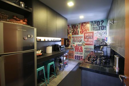 Apartamento à venda com 95m², 2 quartos e 2 vagasCozinha