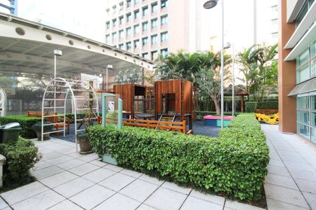 Apartamento à venda com 95m², 2 quartos e 2 vagasÁrea comum - Playground