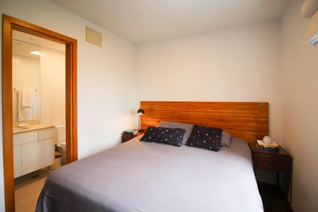 Apartamento à venda com 95m², 2 quartos e 2 vagasSuíte 1