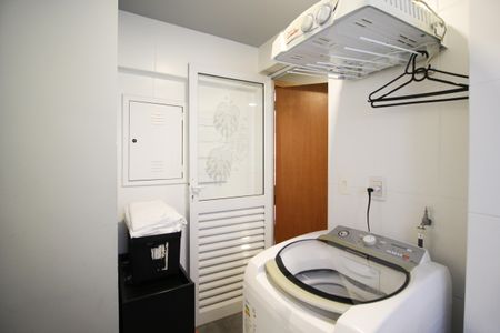 Apartamento à venda com 95m², 2 quartos e 2 vagasÁrea de Serviço