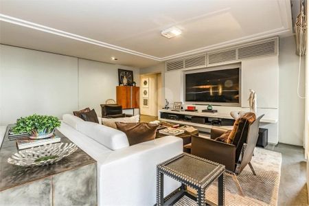 Apartamento à venda com 2 quartos, 237m² em Vila Nova Conceição, São Paulo