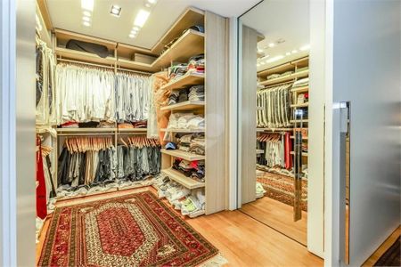 Apartamento à venda com 2 quartos, 237m² em Vila Nova Conceição, São Paulo