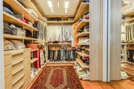 Apartamento à venda com 237m², 2 quartos e 3 vagas