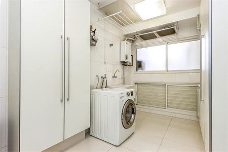 Apartamento à venda com 237m², 2 quartos e 3 vagas